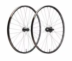 Par De Ruedas 29 Race Face Turbine R I30!!